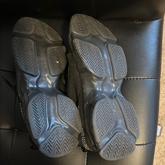 Juicy Couture Women's Black Sneakers with bling accent, size 9.5 - Picture 15 of 15